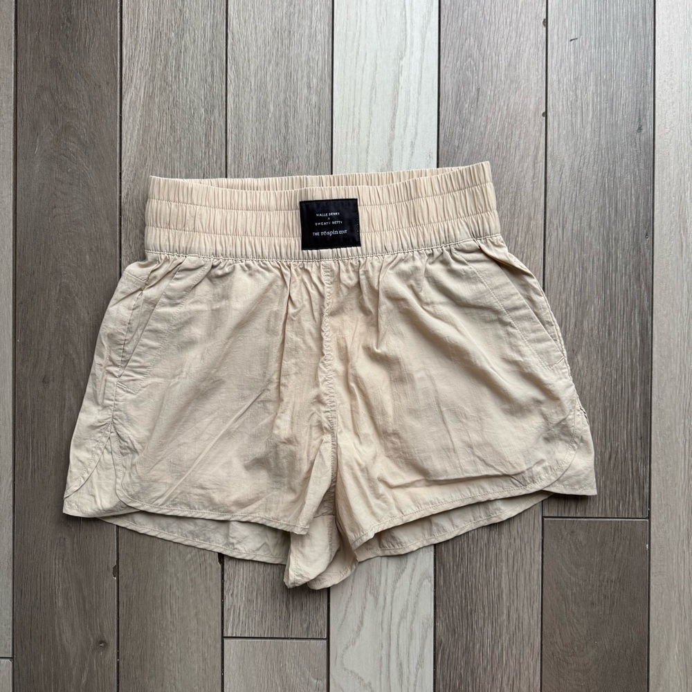 Sweaty Betty x Halle Berry Leticia Explorer Training Shorts | Size: XS |